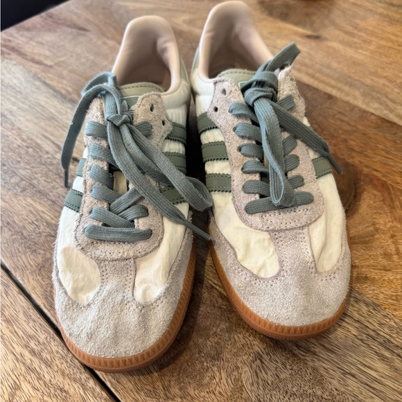 Adidas Samba Sneakers in Silver Green & Putty Mauve - Picture 2 of 11